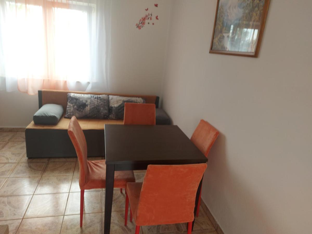 Apartman Sneky วอดิยัน ภายนอก รูปภาพ